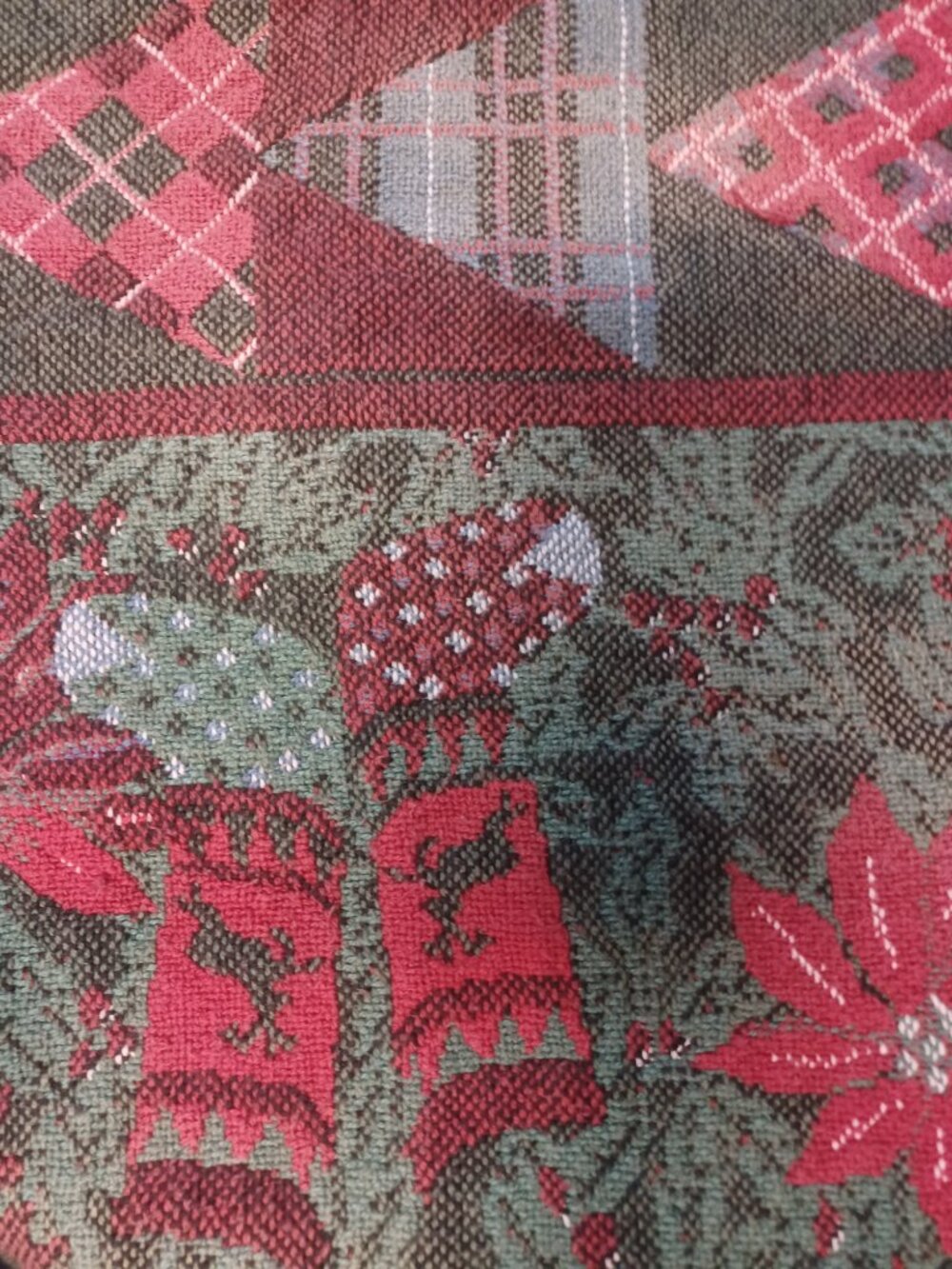 L.L. Bean Holiday Tree Skirt Approximately 50" Square Red Green Gold - Picture 2 of 6